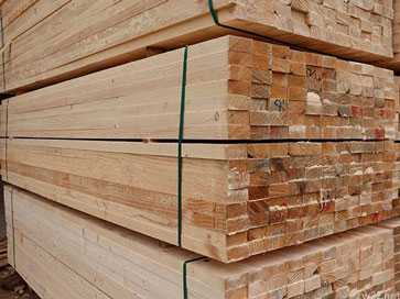 辐射松建筑木材 